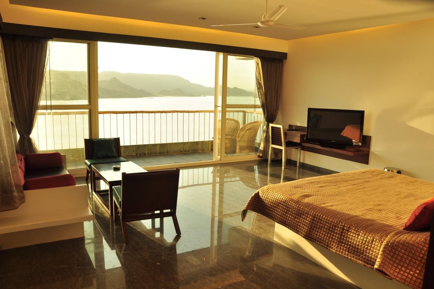Gold/Silver Suite