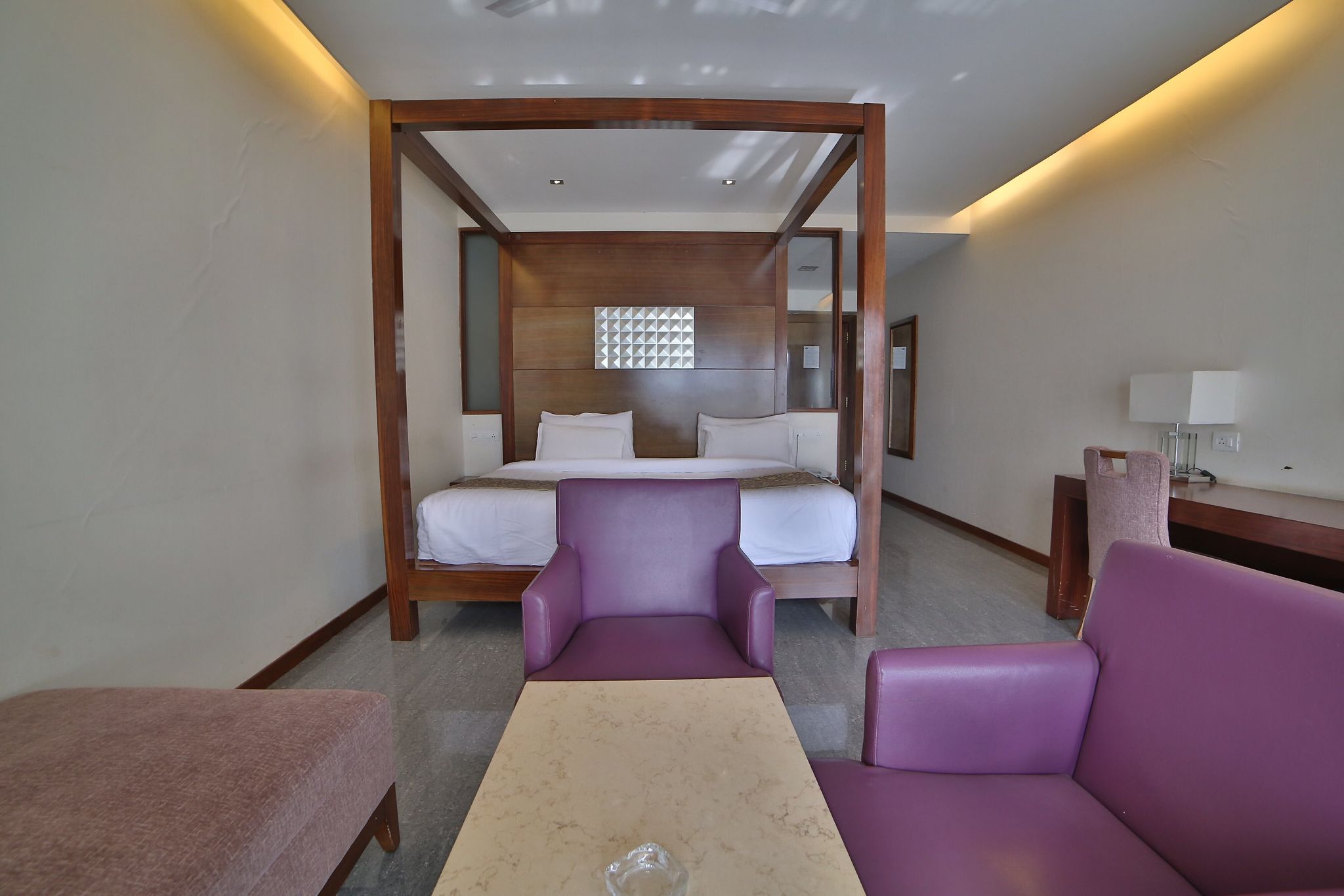 Superior Villa, Pool Access, Lake View (Semi Private Pool)