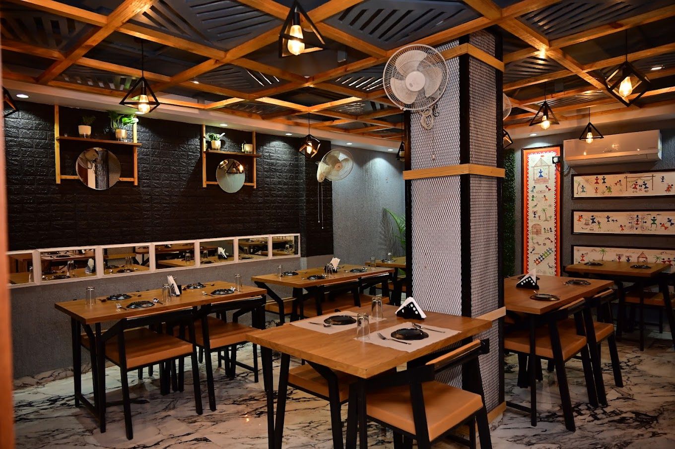 Food & Dining