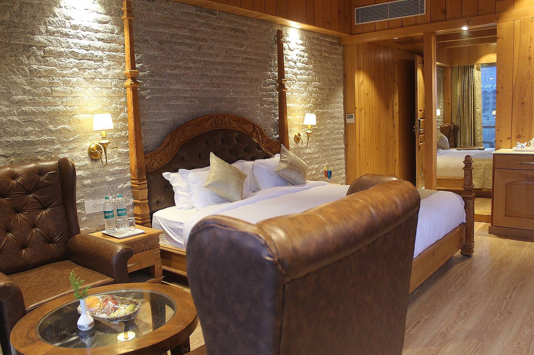 Club Royal Room with Valley, Rohtang View and Balcony