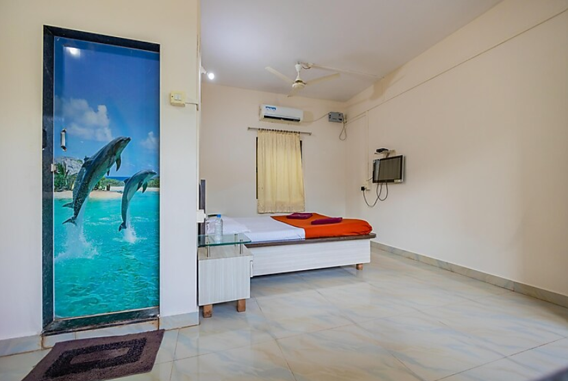 Sai Sagar Beach Niwas Standard AC Room 4