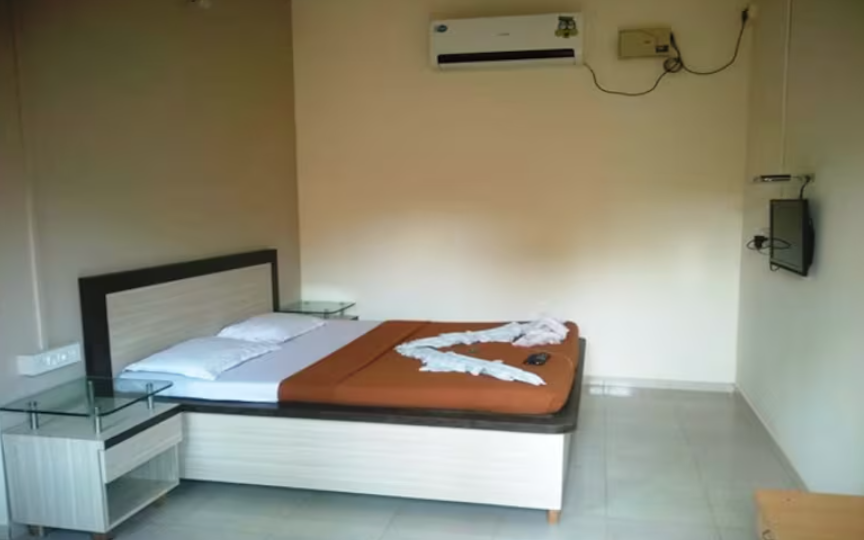 Sai Sagar Beach Niwas Standard AC Room 7