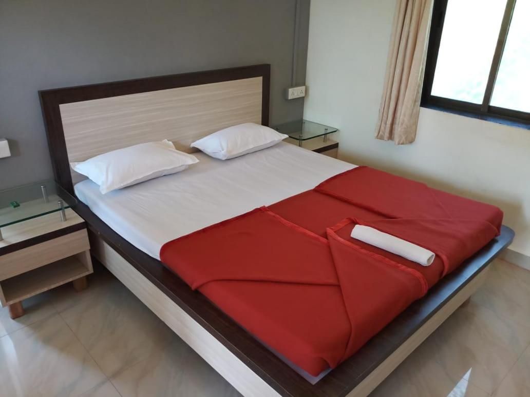 Sai Sagar Beach Niwas Standard AC Room 3