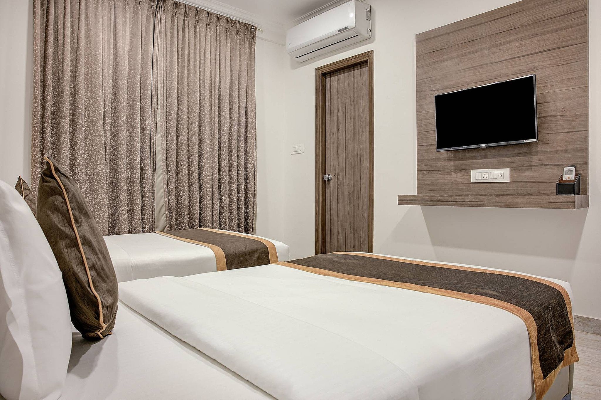 Ecko Sterling Inn Near Bangalore International Airport Executive Room 5