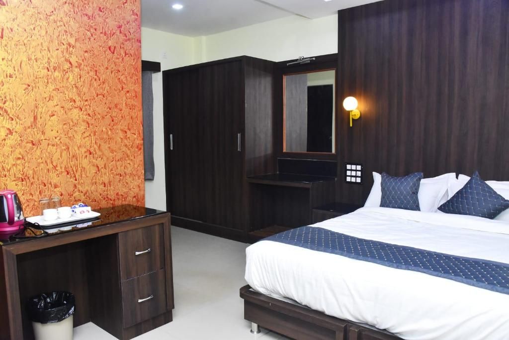 Hotel La Gowri, Coorg Deluxe Double Room NON AC