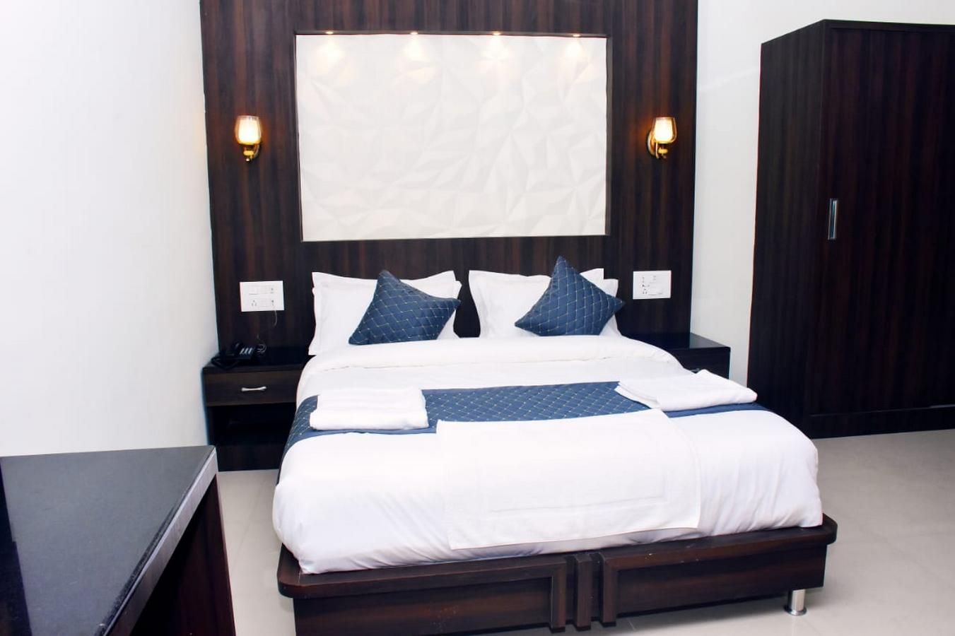 Hotel La Gowri, Coorg Deluxe Double Room NON AC 2