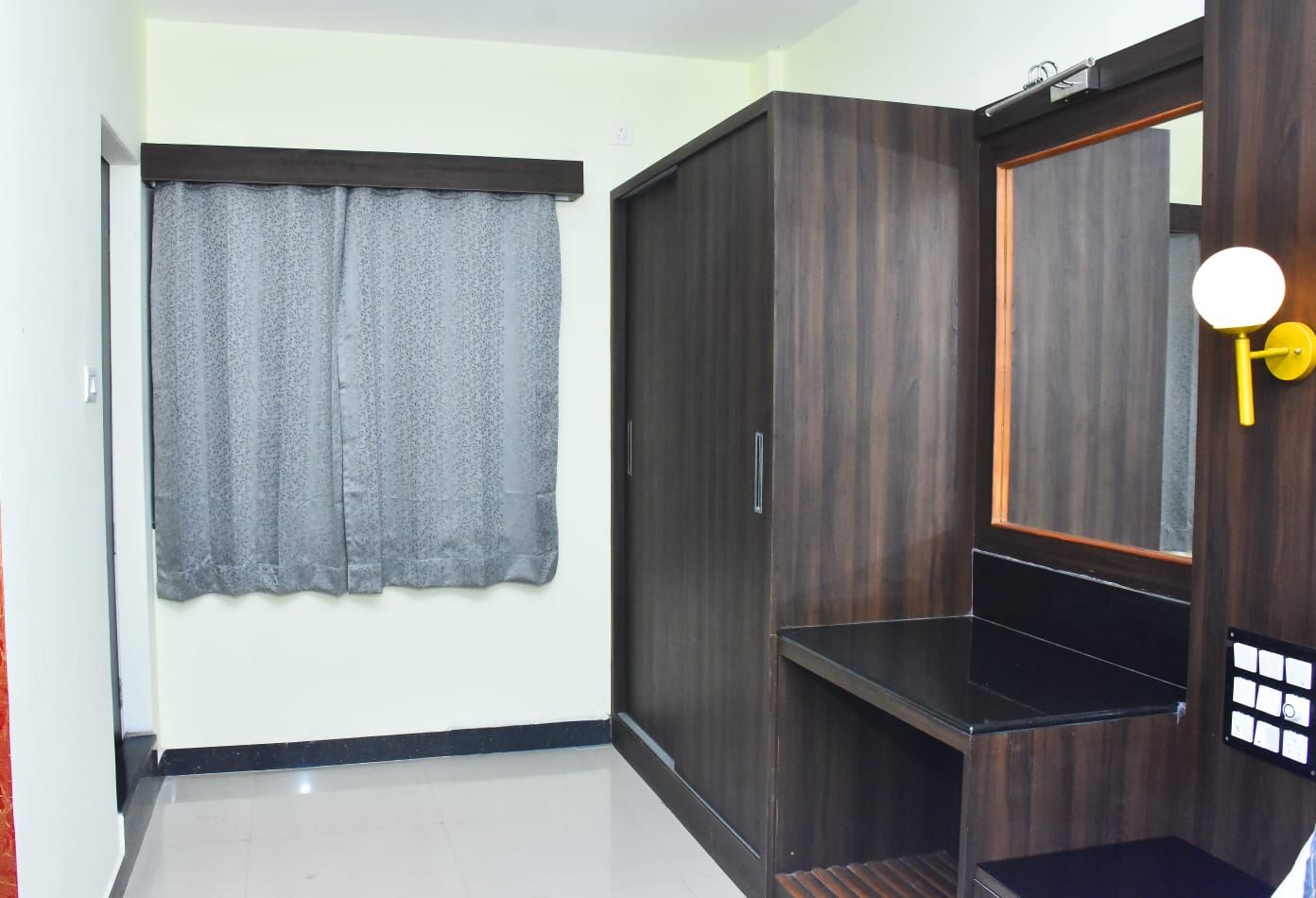 Hotel La Gowri, Coorg Deluxe Double Room NON AC 5
