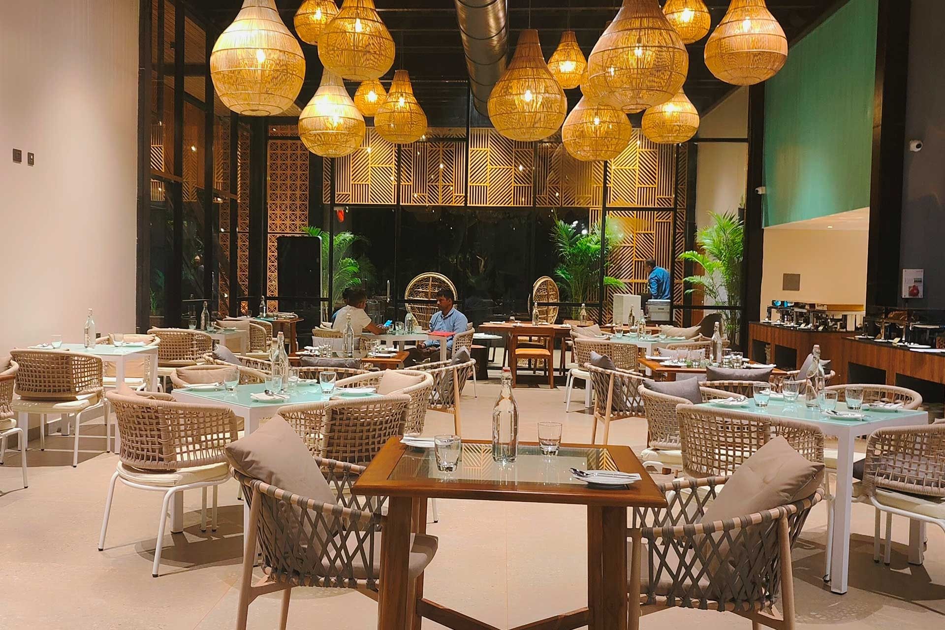 Food & Dining