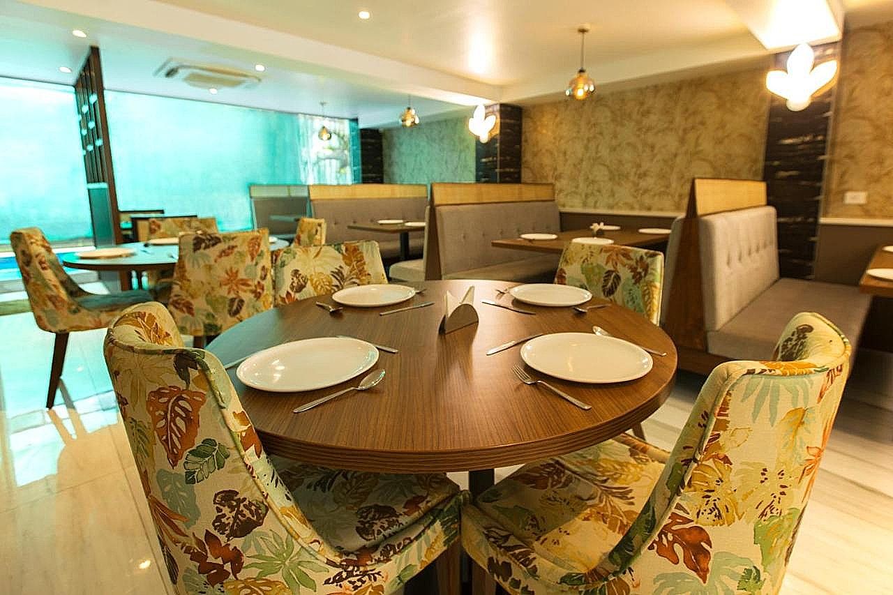 Food & Dining