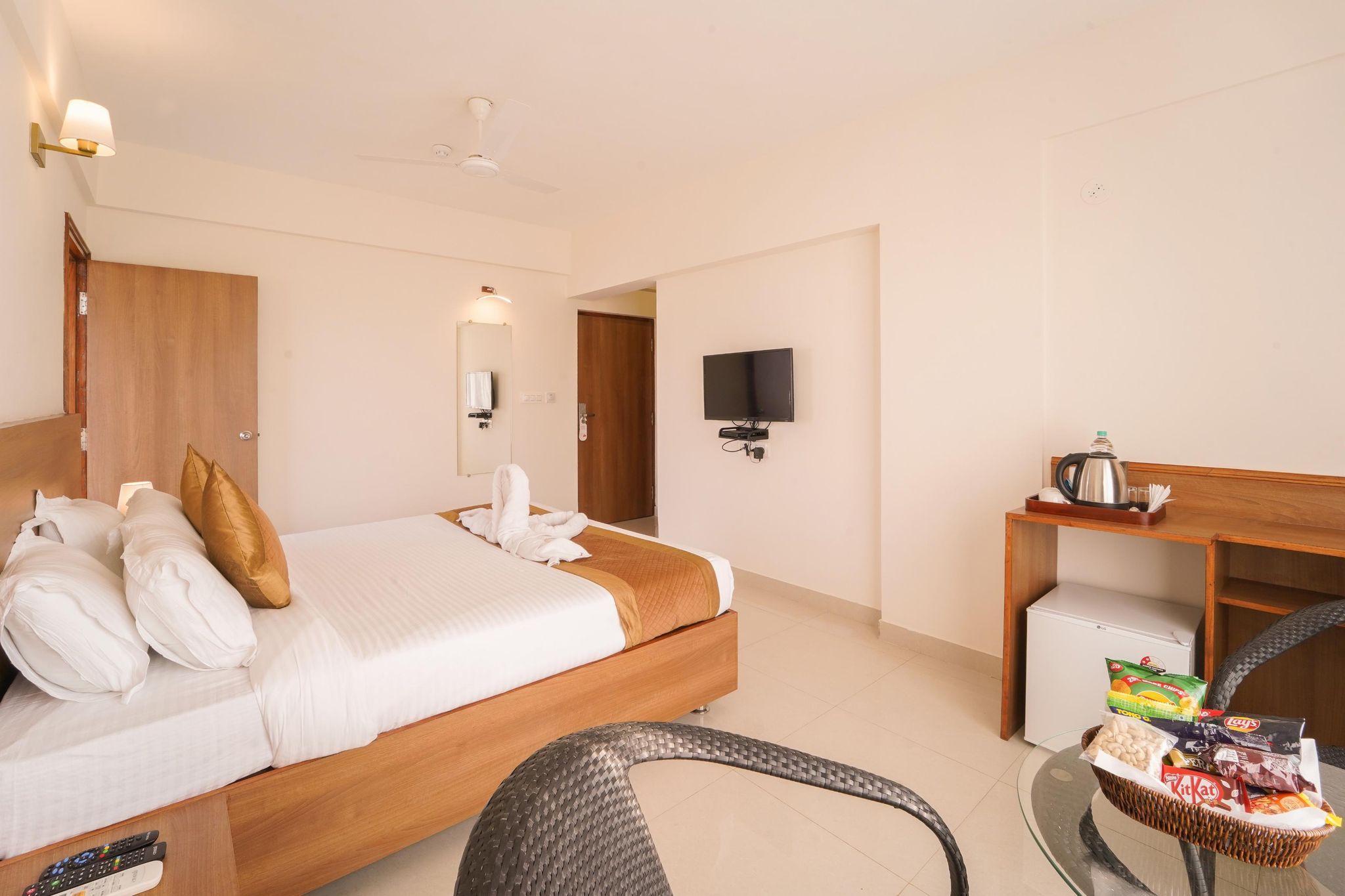 Hotel Wayfarer Deluxe Double Room 2