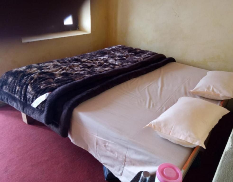 Single Bed in 6-Bed Dormitory Room