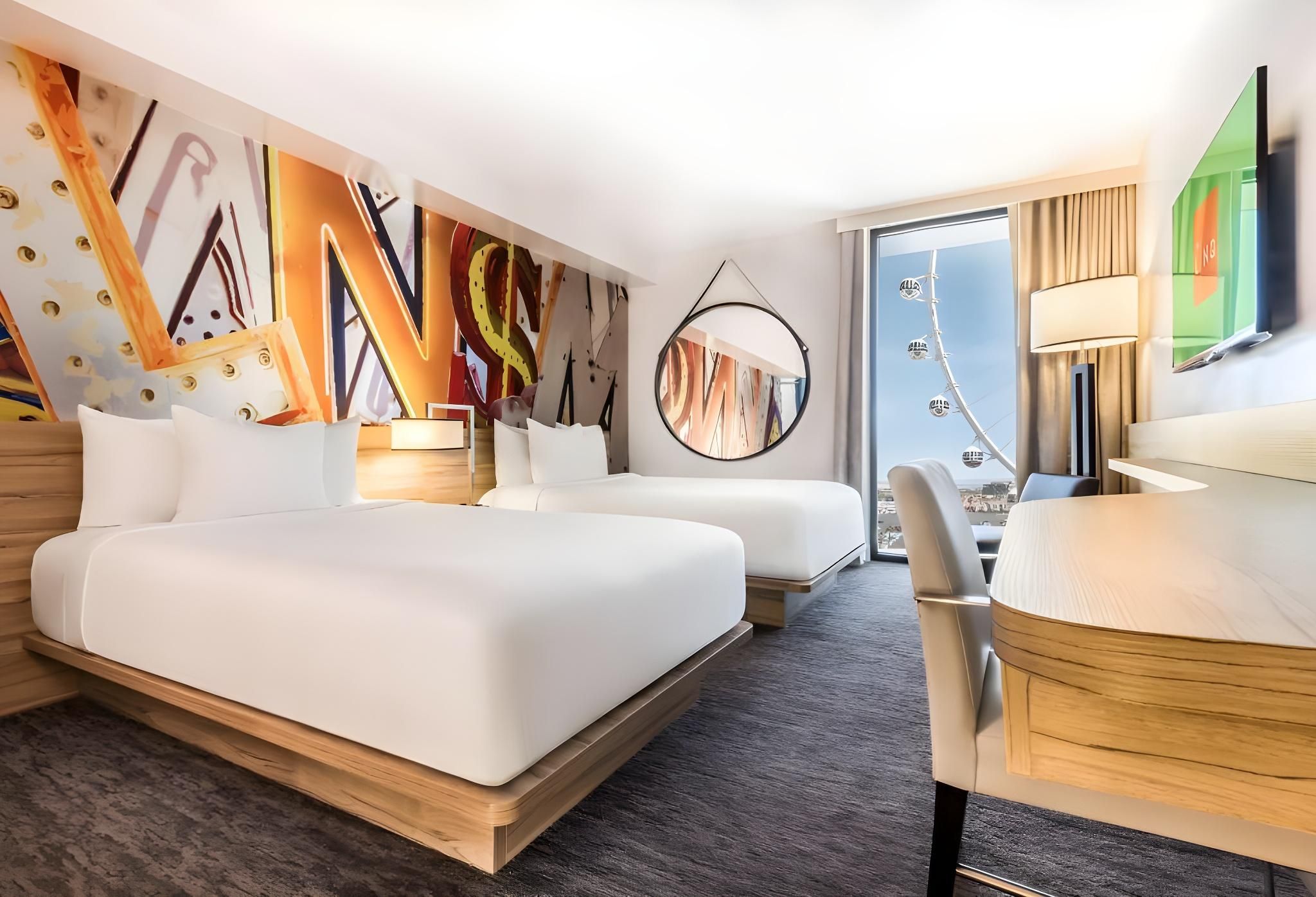 Deluxe Room, 2 Queens, City View Non-smoking