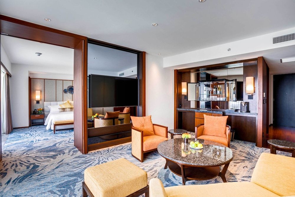 The Tsubaki Tower Camellia Suite with Club Lounge Access 4