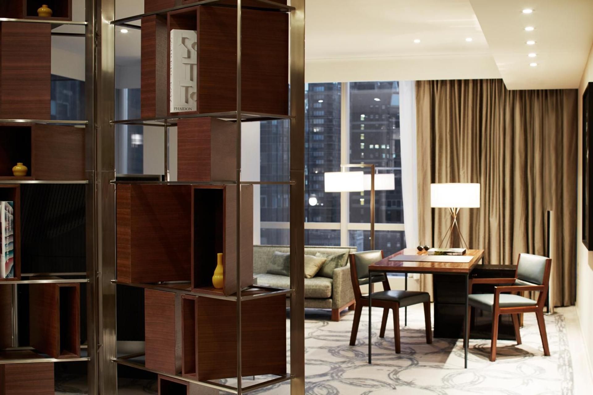 1 Bedroom Carnegie Suite