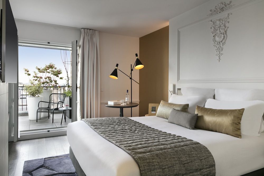 Duplex, Terrace (Toits de Paris)