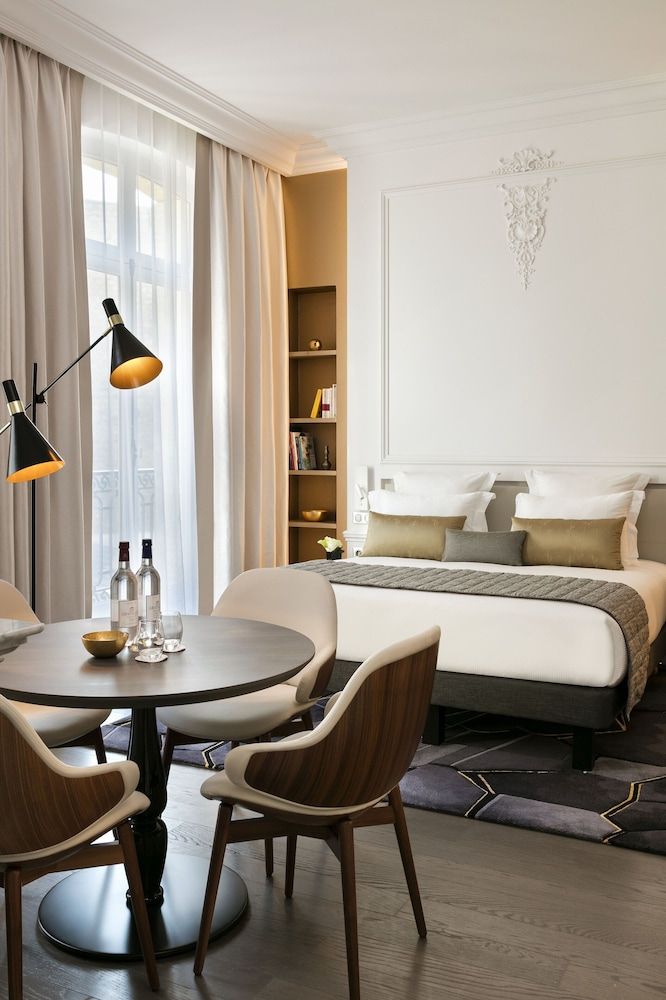 La Clef Champs-Élysées Paris by The Crest Collection Executive Studio 19