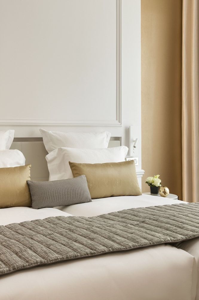 La Clef Champs-Élysées Paris by The Crest Collection Executive Studio 5