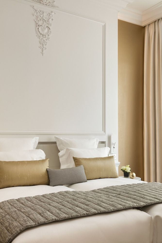 La Clef Champs-Élysées Paris by The Crest Collection Executive Studio 2