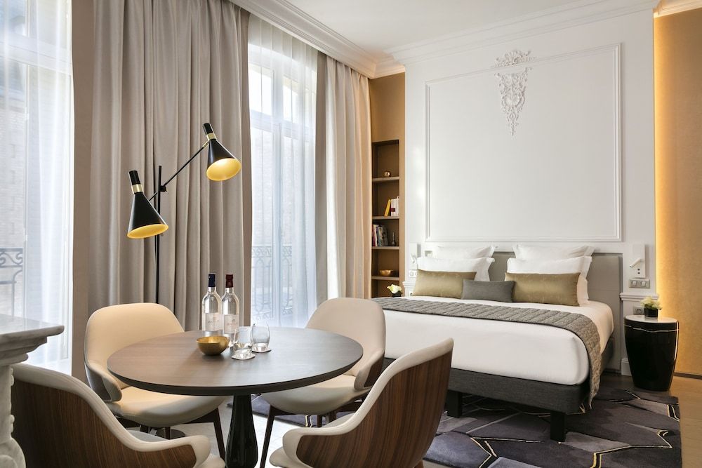 La Clef Champs-Élysées Paris by The Crest Collection Executive Studio 15