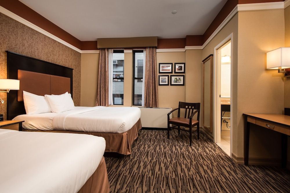 undefined The Hotel @ Fifth Avenue 7