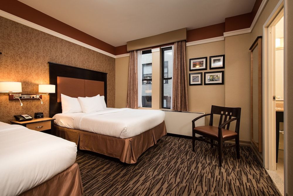 undefined The Hotel @ Fifth Avenue 8