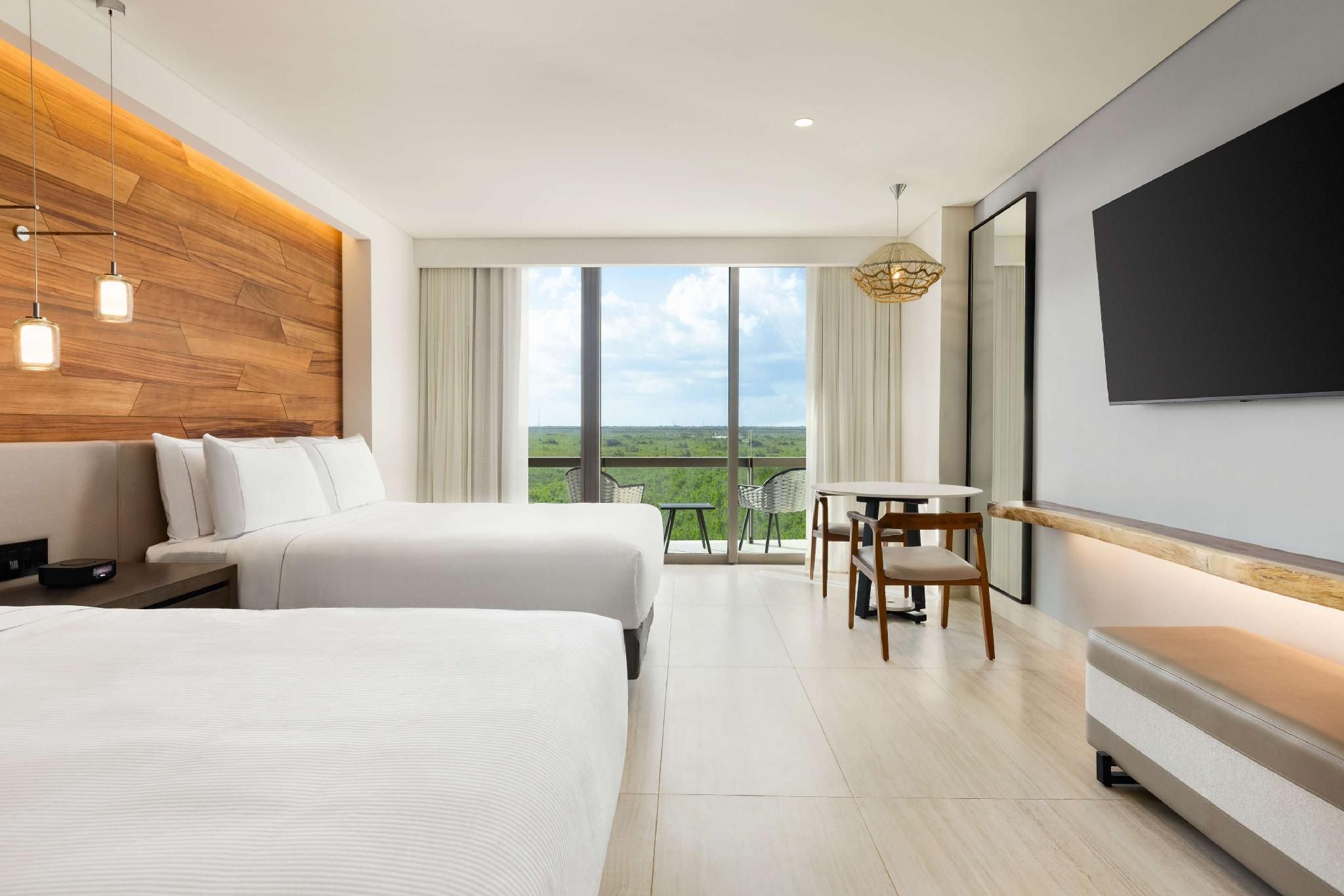 SUNSET VIEW TWO QUEEN BEDS GUESTROOM