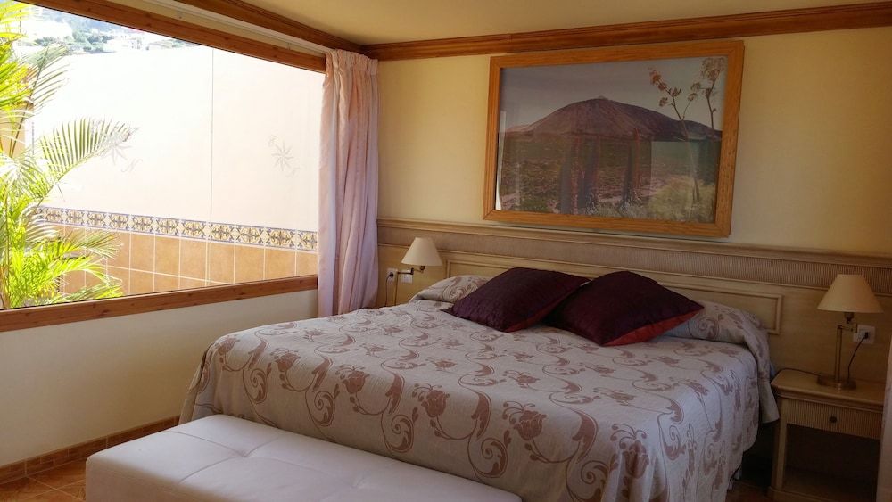 Apartamentos Estrella del Norte Honeymoon Suite, 1 King Bed, Hot Tub 4
