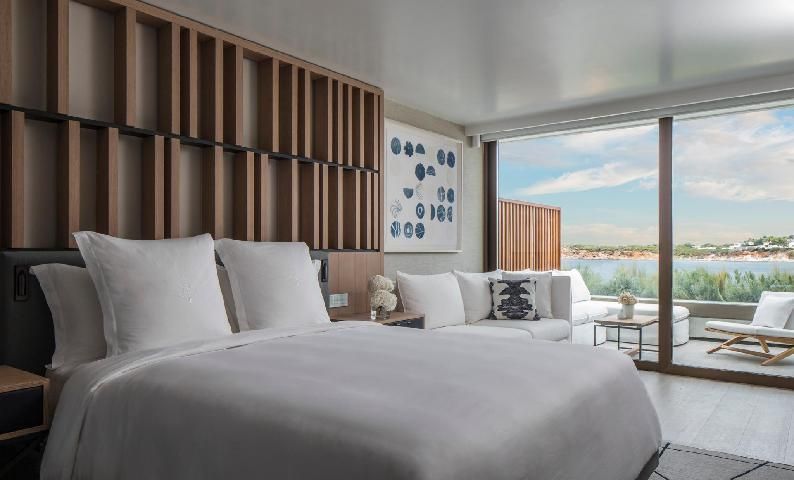 Nafsika Sea View Room king bed