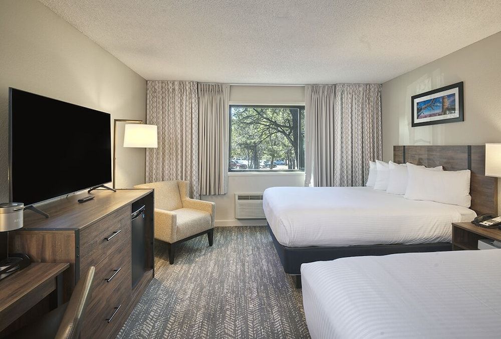 undefined Yavapai Lodge 3