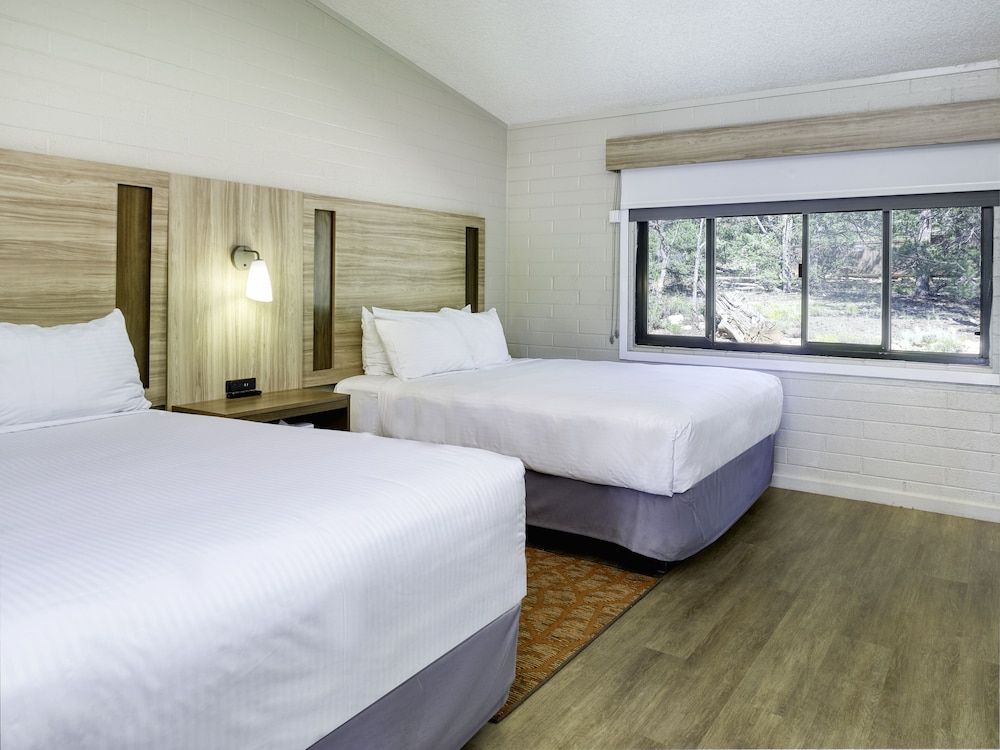 Room, 2 Queen Beds (West Pet Friendly)