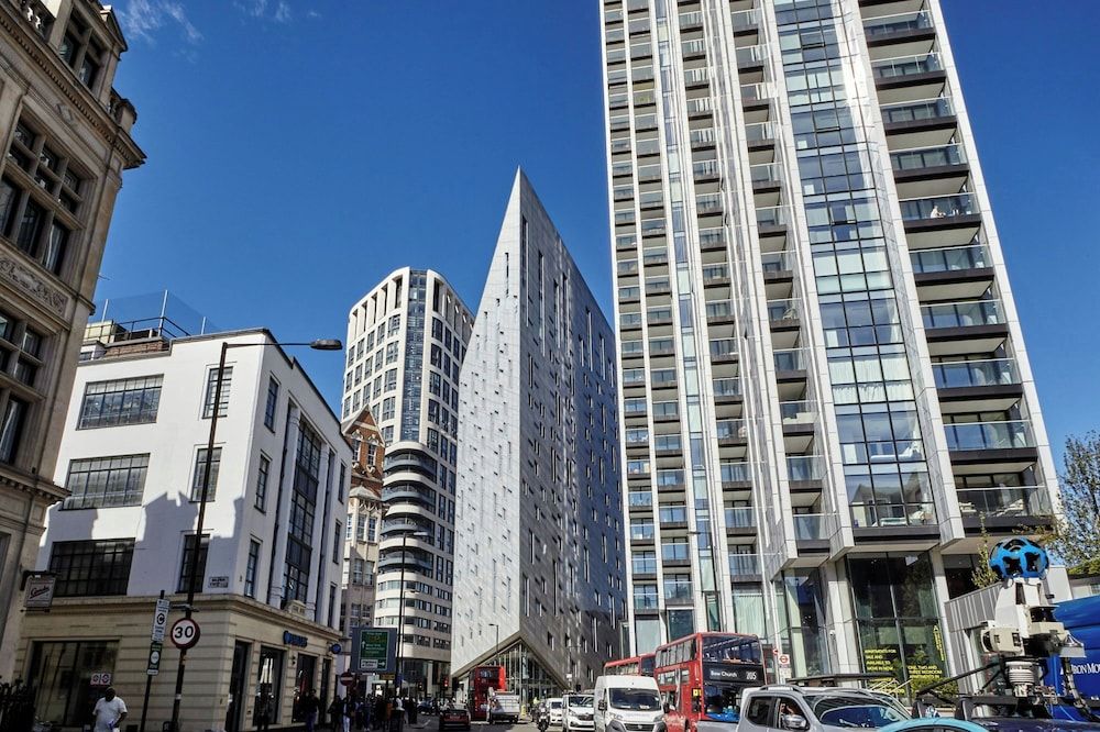 undefined Montcalm East, Autograph Collection 2