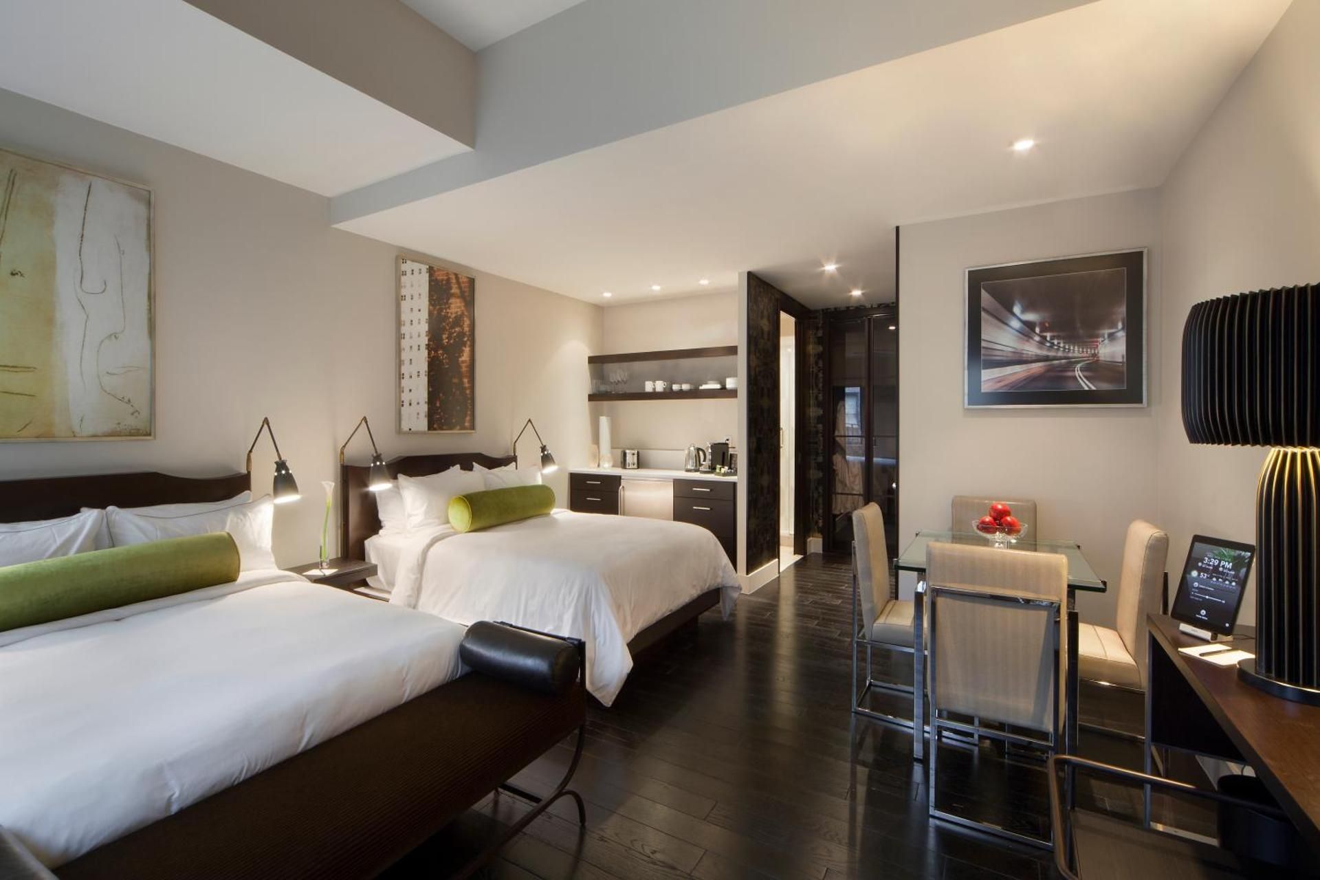 Queen Room with Two Queen Beds - Disability Access (DLXQQA)