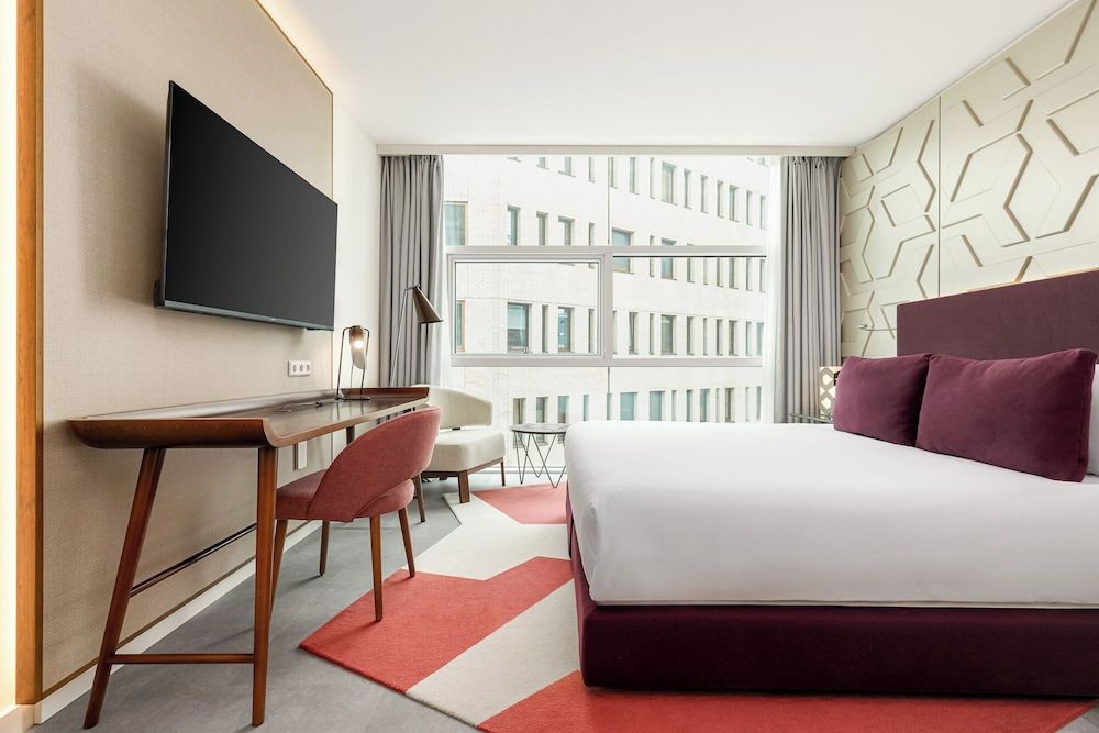 Room Mate Aitana, Amsterdam Room, 1 Queen Bed (Cosy) 8