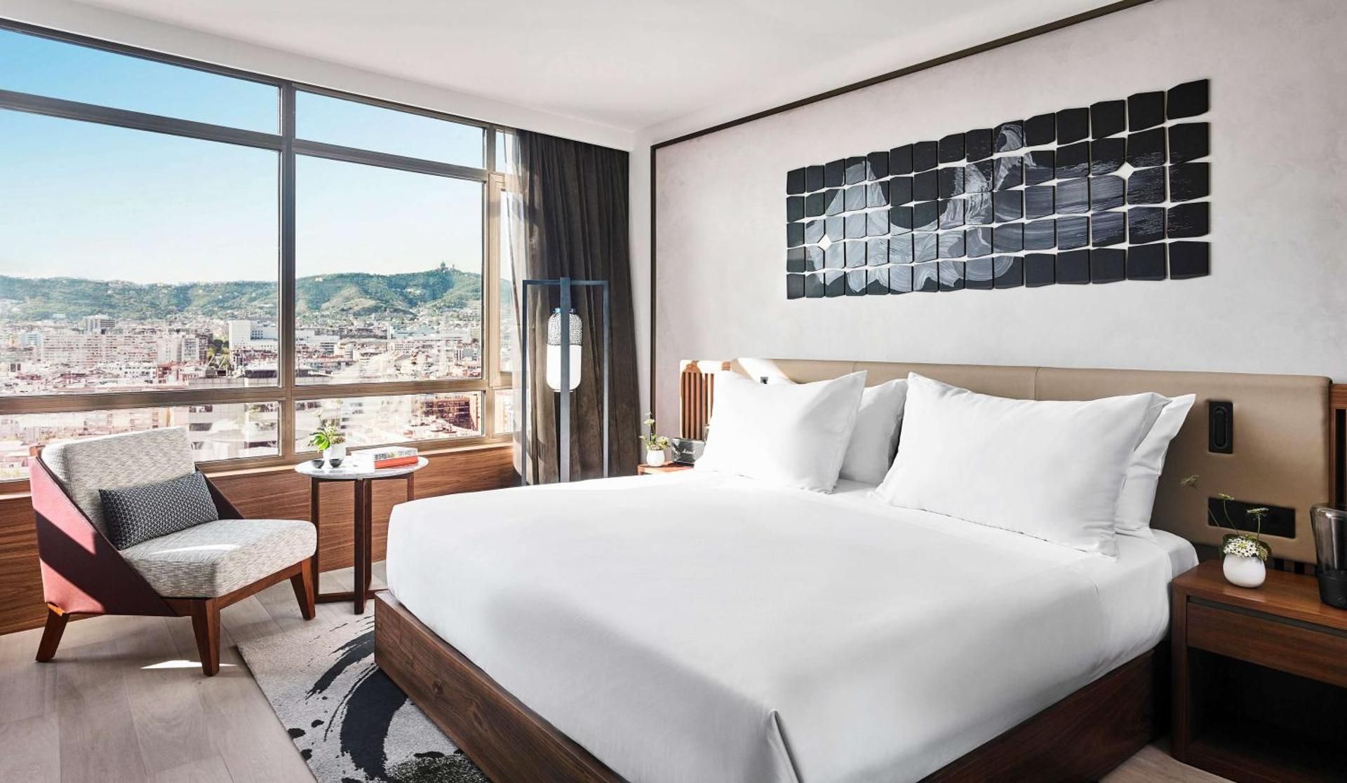 Premium Skyline Room