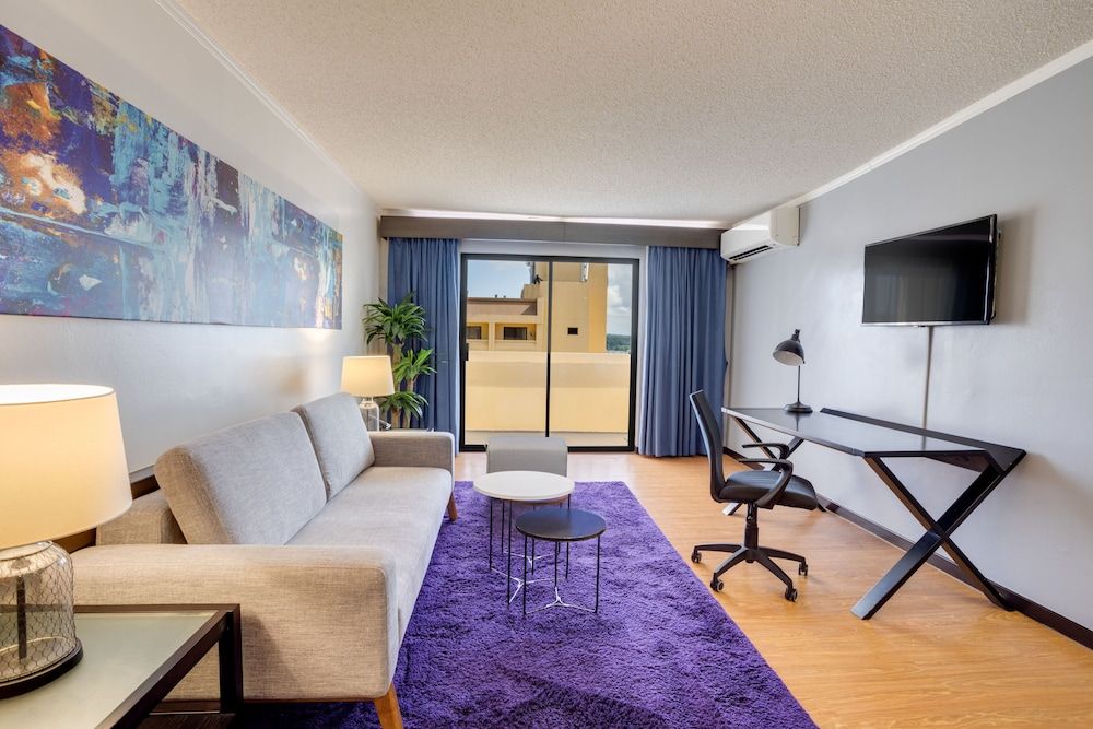 Guam Plaza Resort Suite King 5