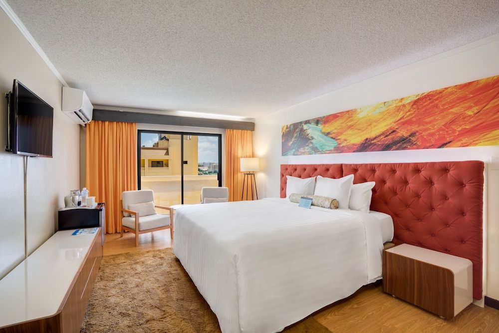 Guam Plaza Resort Suite King