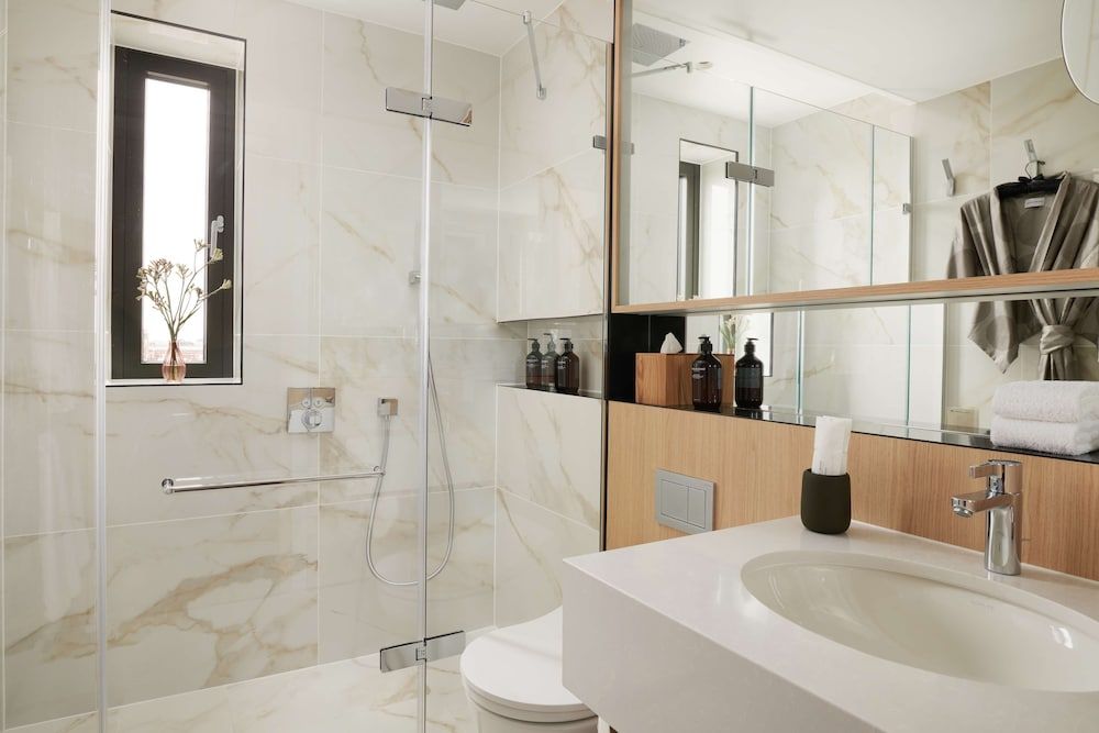 Nobu London Portman Square Superior Room 4