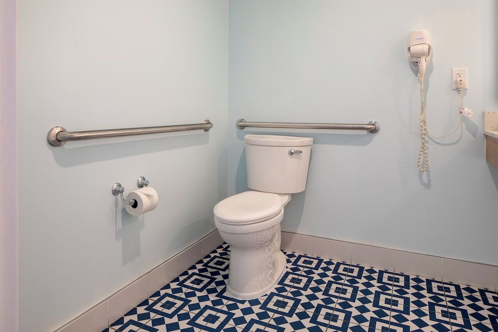 undefined Universal's Endless Summer Resort - Dockside Inn and Suites 10