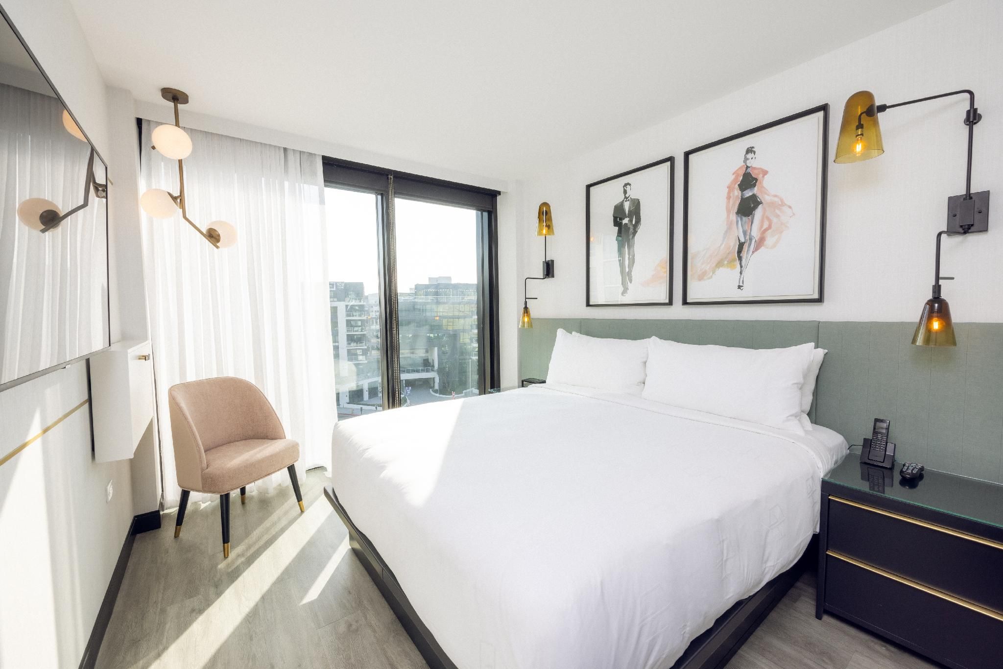 The Godfrey Hotel Hollywood King