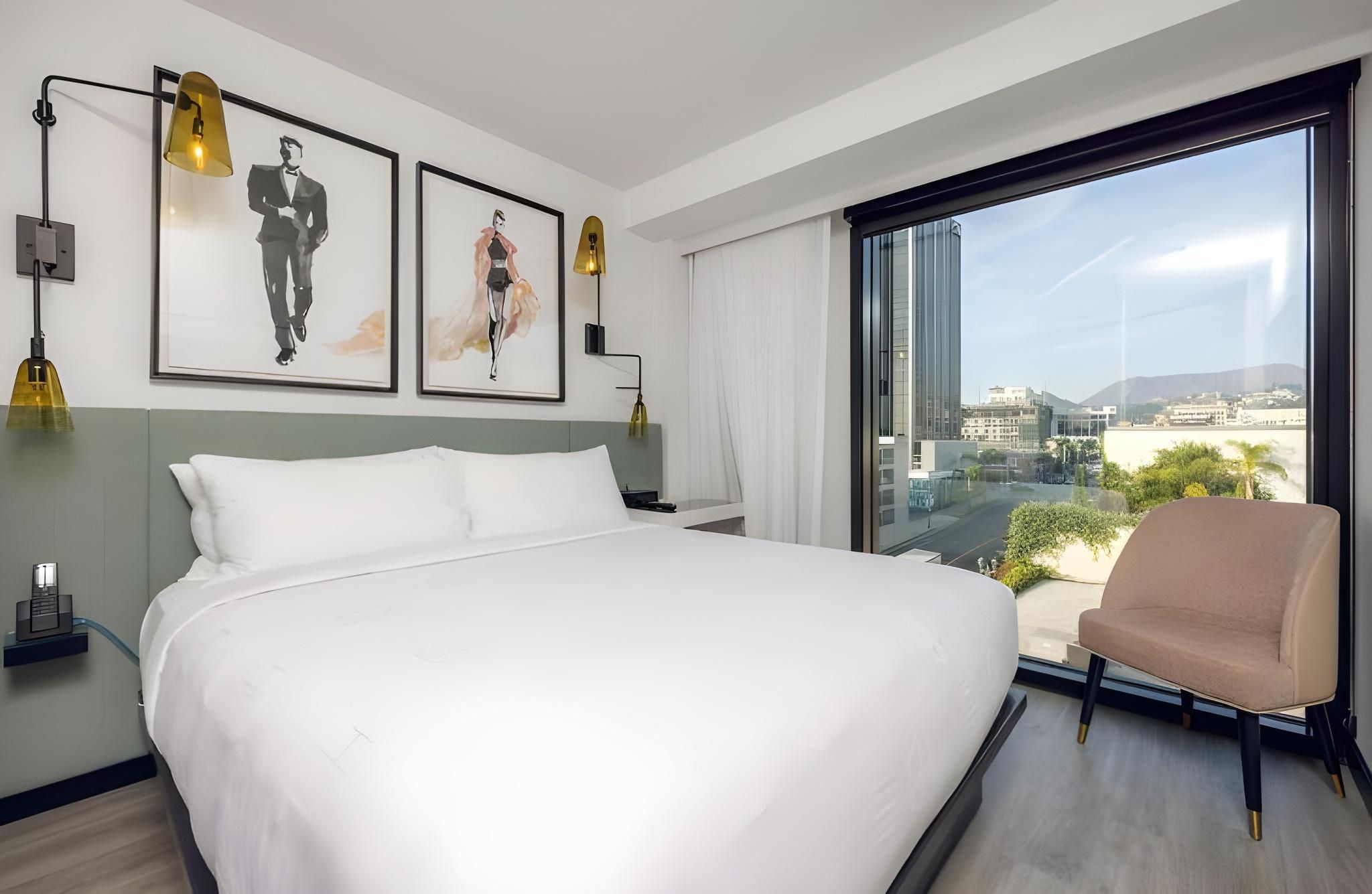 King Room - Element Lounge Access Included