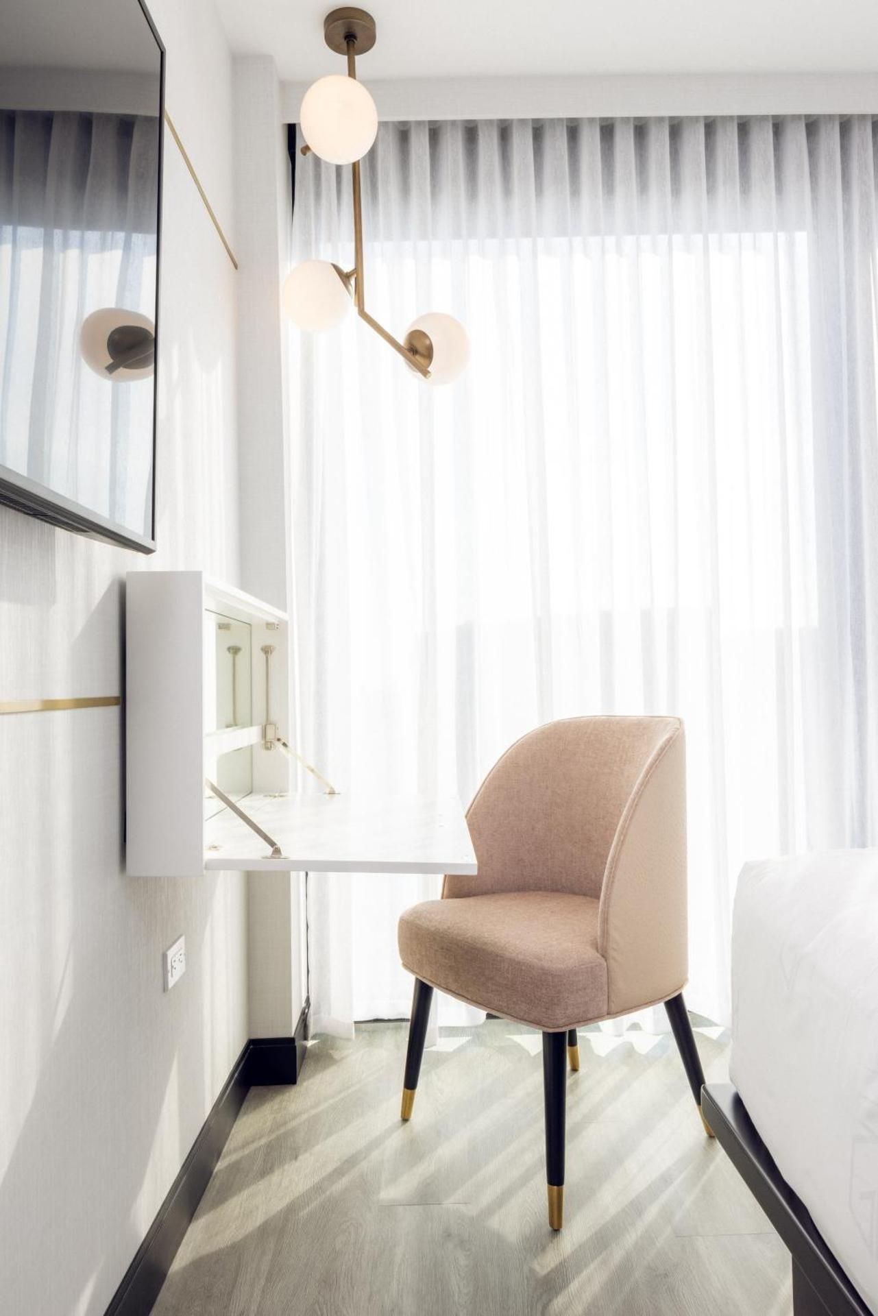 Garden King Room with Terrace - Element Lounge Access Included