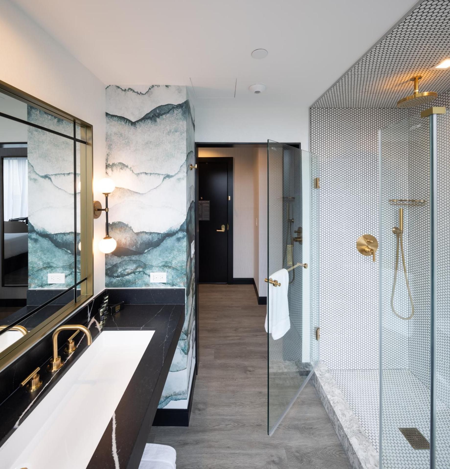 Garden King Room with Terrace - Element Lounge Access Included