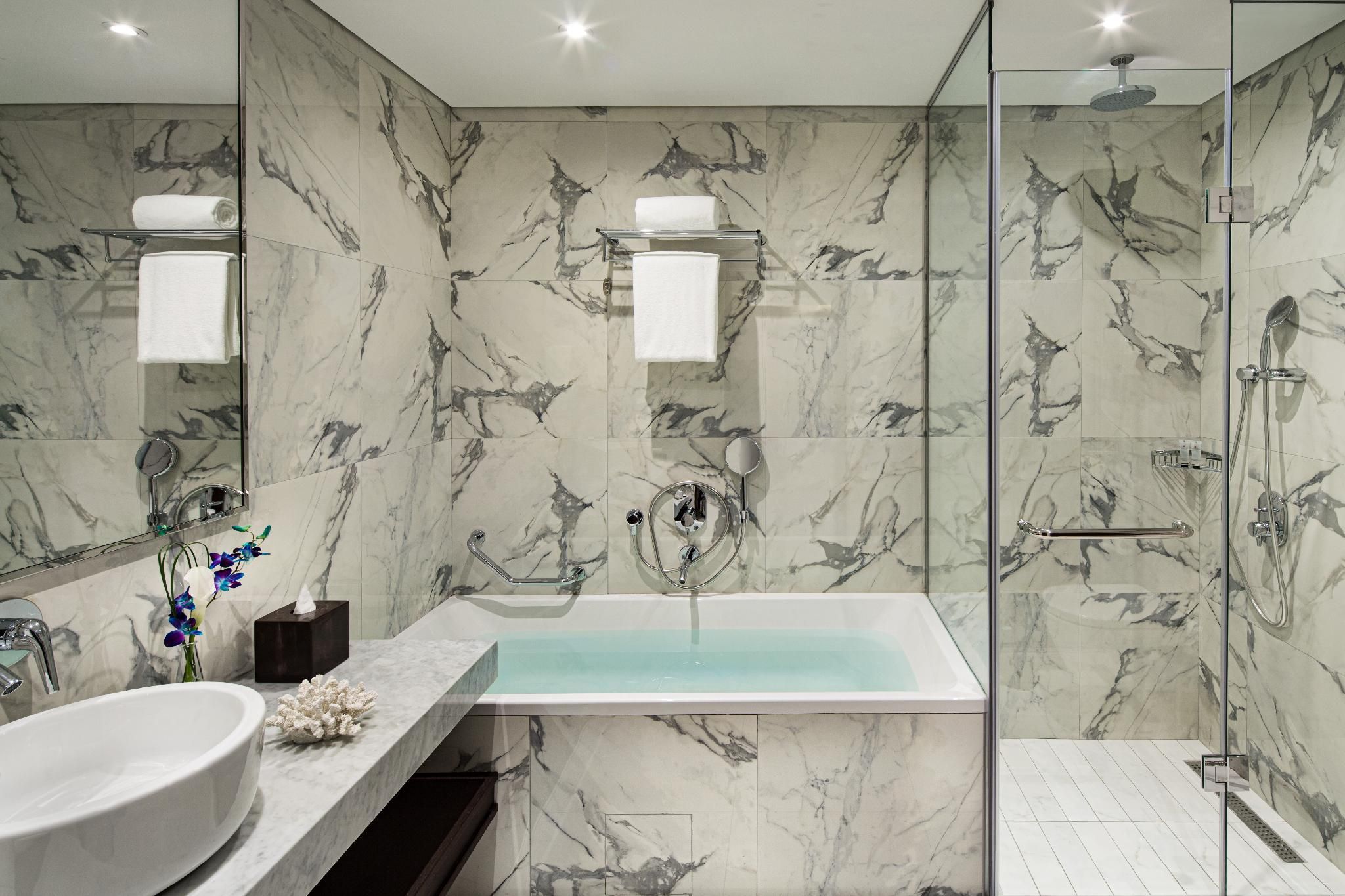 undefined Millennium Place Marina 10