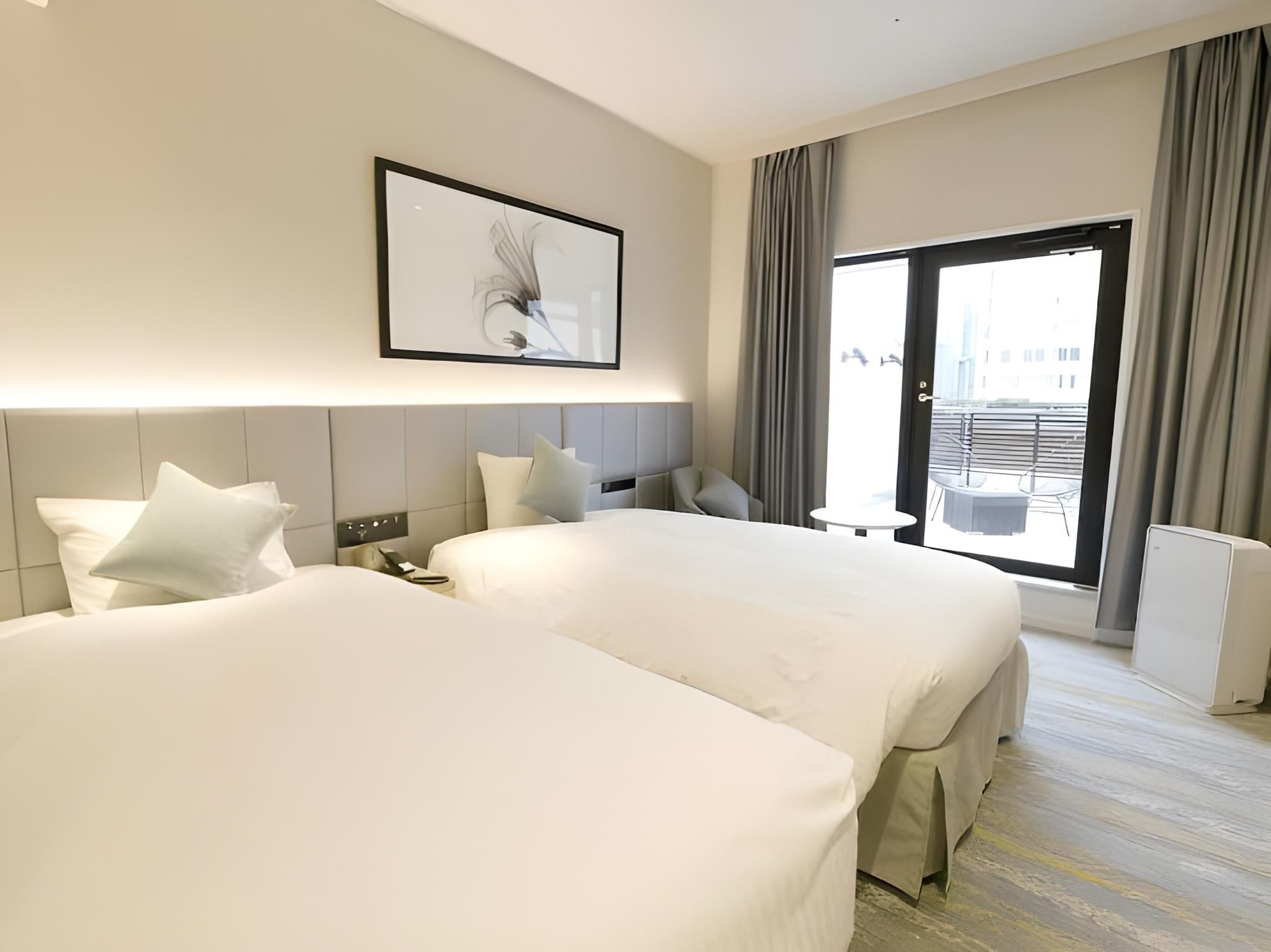 Twin Room with Balcony