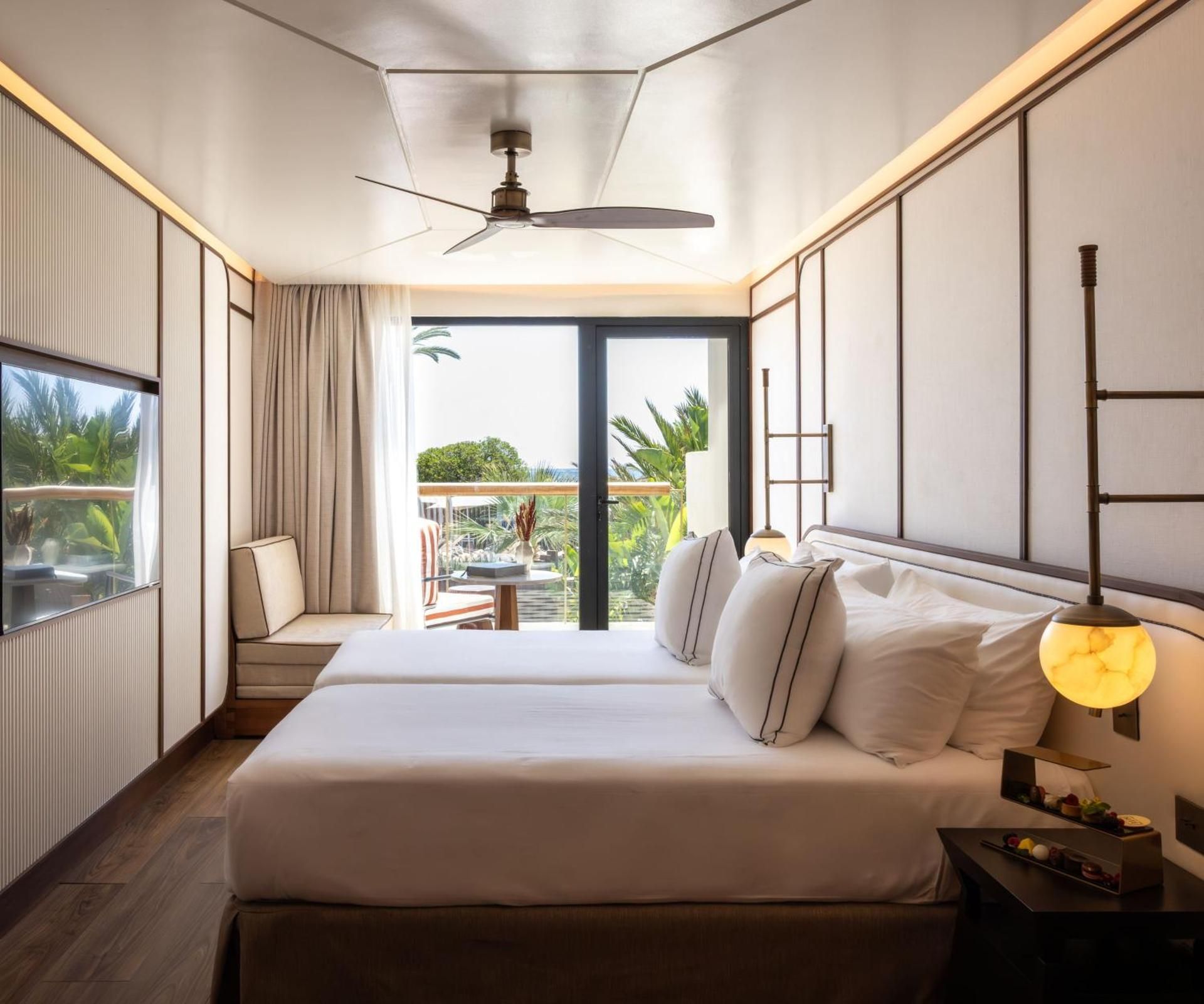 Superior Deluxe Double or Twin Room 