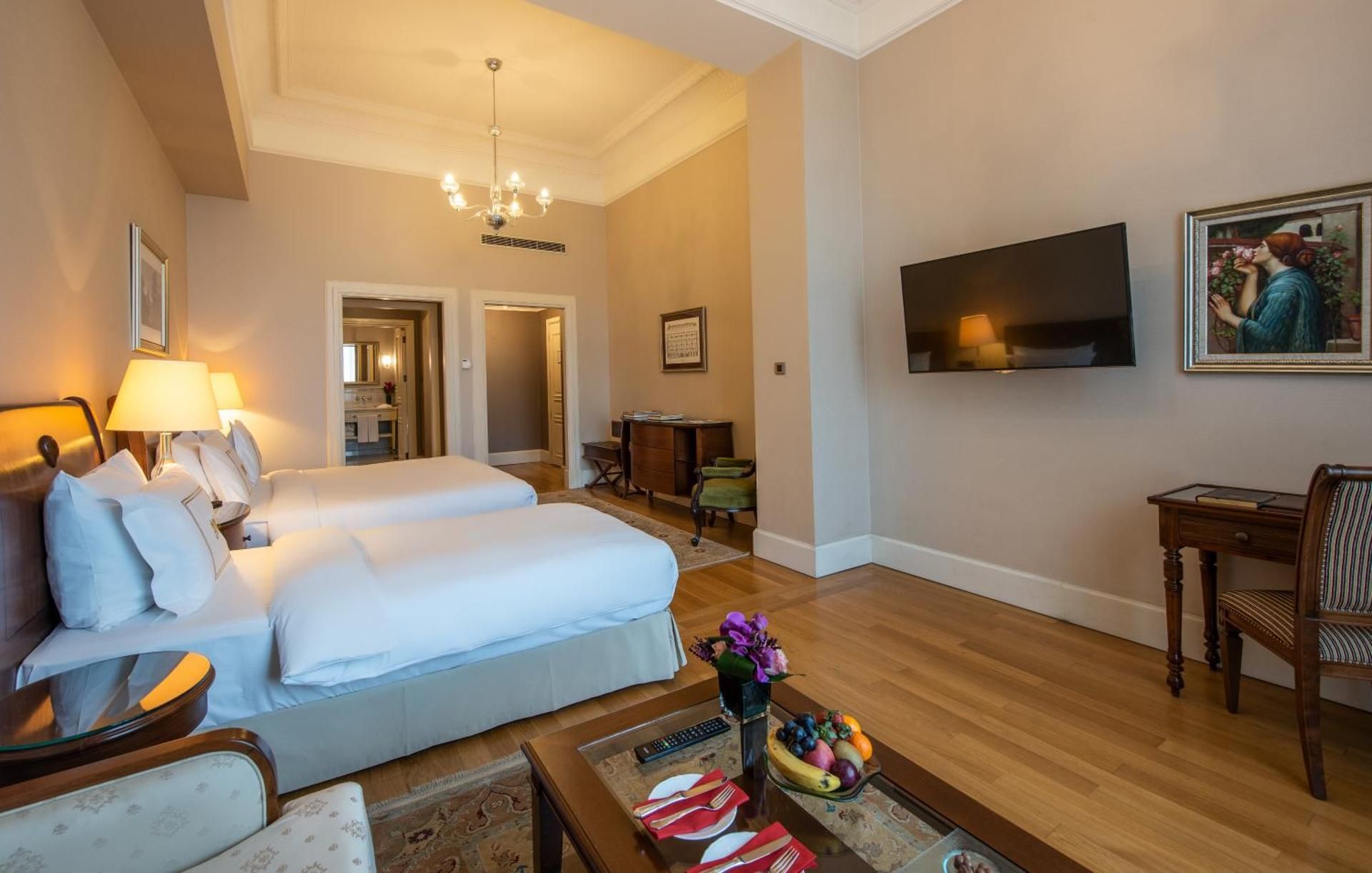 Grand Pera Triple Room