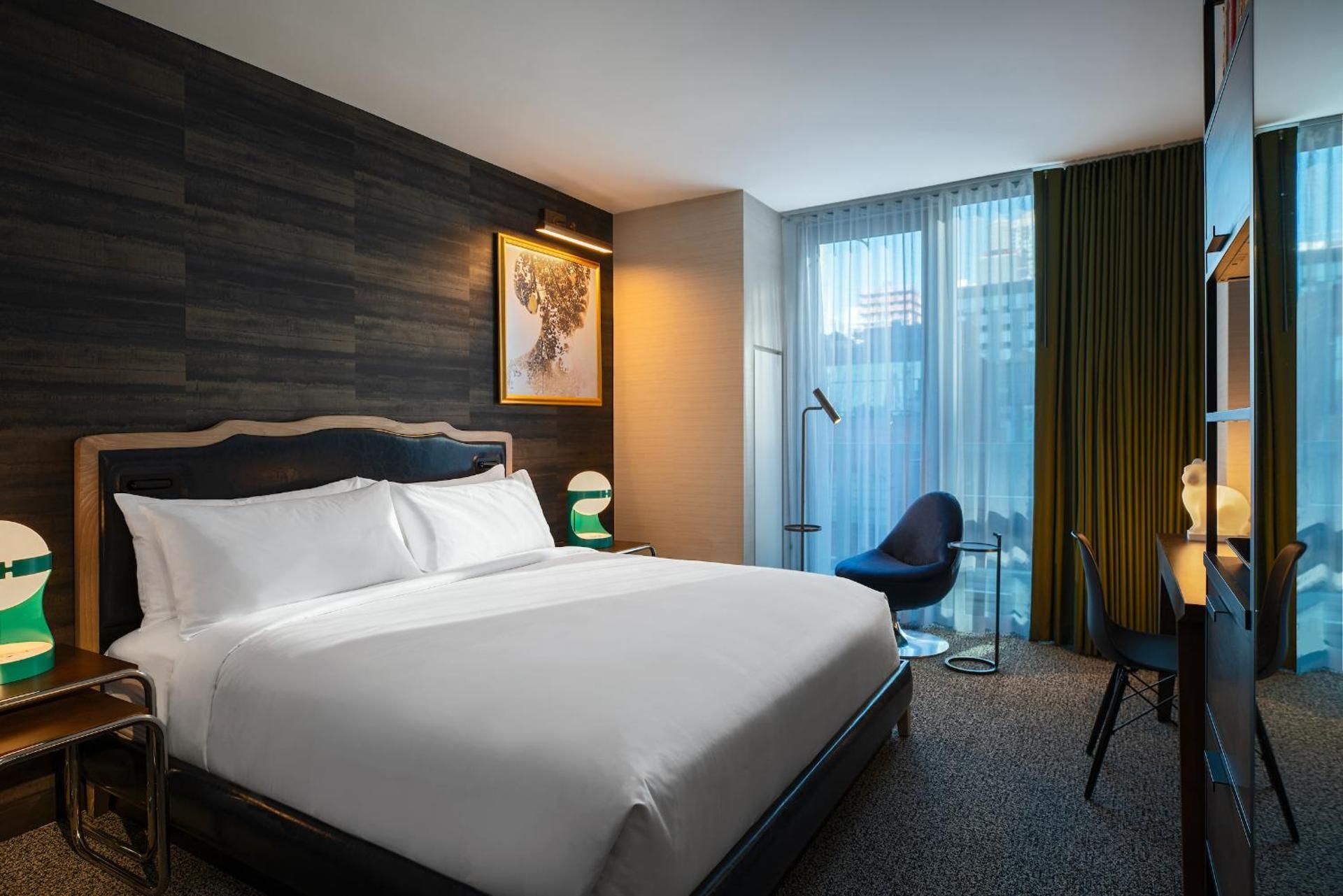 undefined Renaissance New York Chelsea Hotel 8