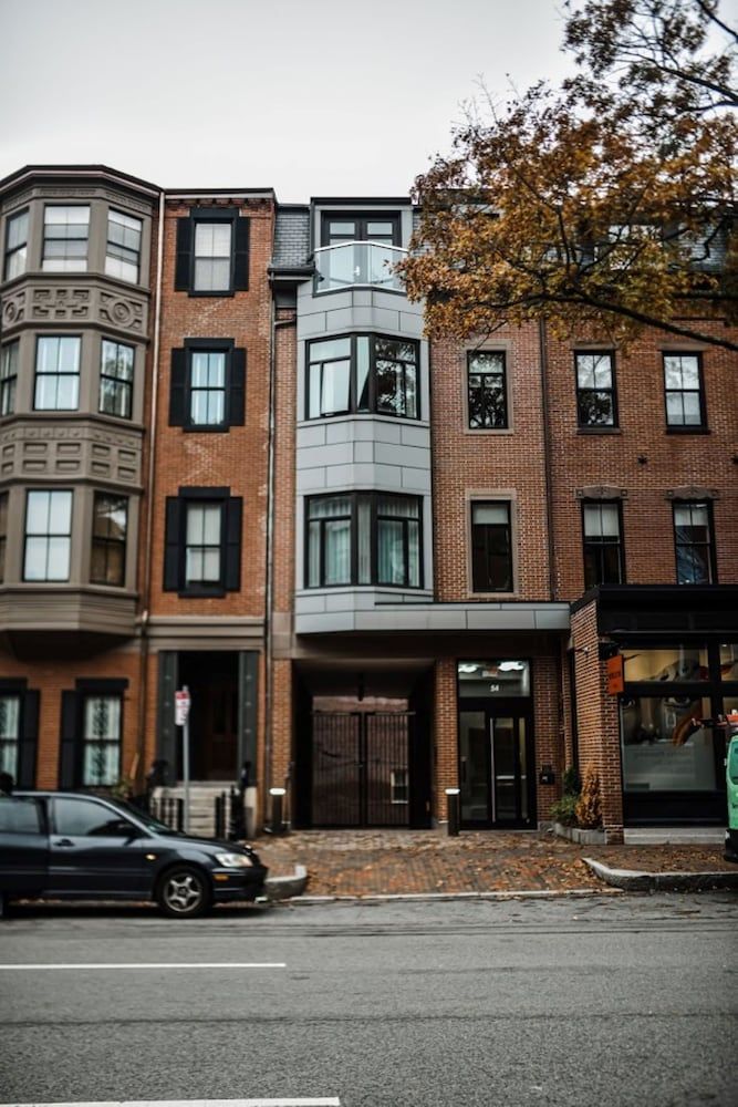 undefined The Revolution Hotel 5