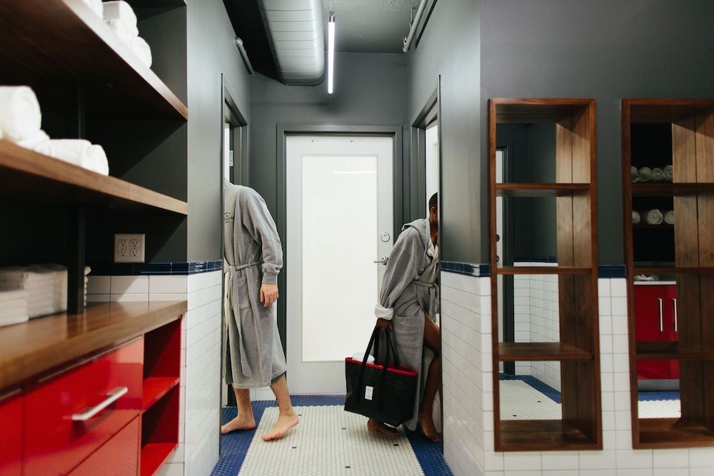 The Revolution Hotel Standard Room, Multiple Beds (Bath down the hall) 27