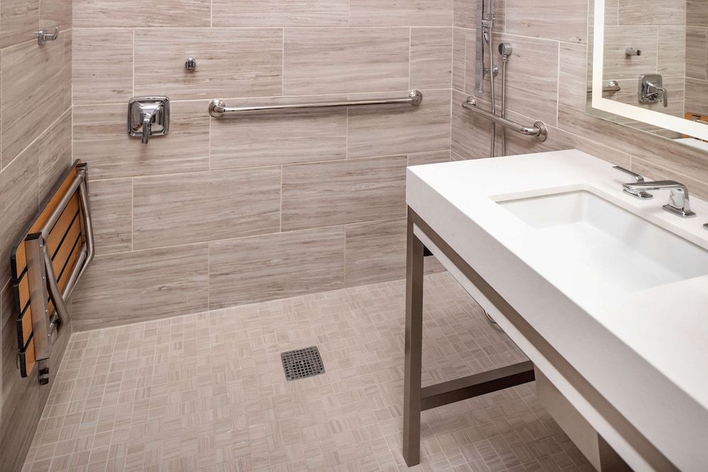Penthouse, 1 Bedroom, Accessible (Hearing)